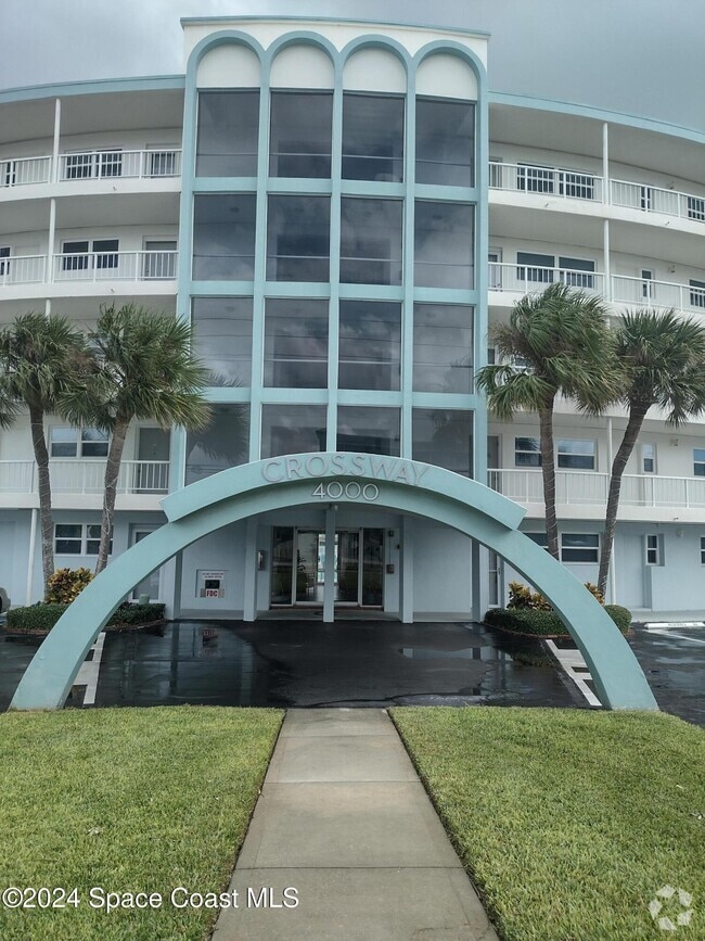 Building Photo - 4000 Ocean Beach Blvd Unit 2 C Rental