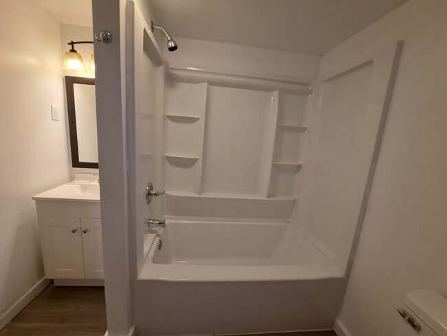 Photo - 260 W State St Unit Ground Floor