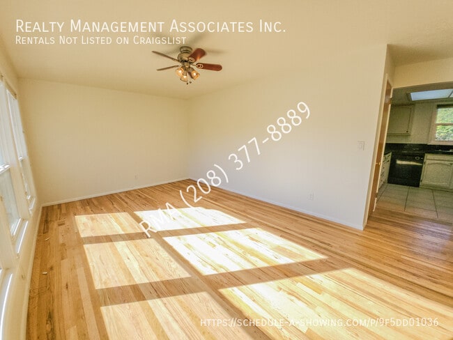 Photo - 2821 S Annett St