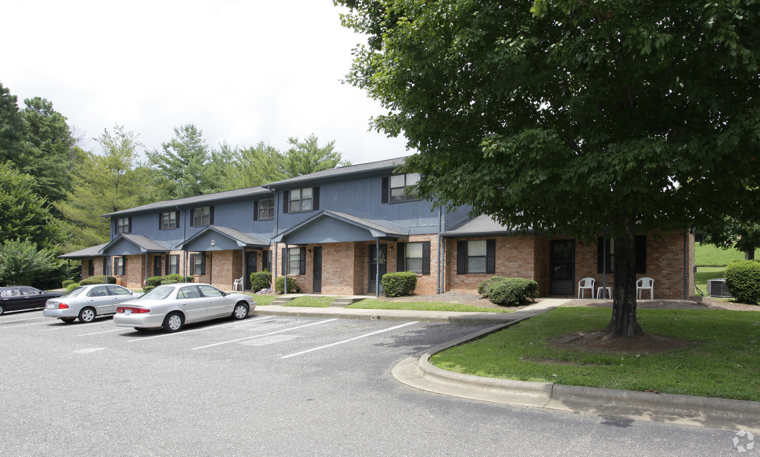 Photo - Kingswood Apartments
