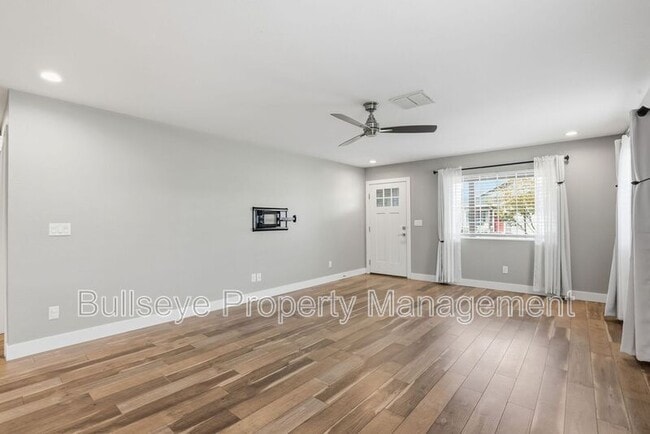 Photo - 5029 S 11th Pl