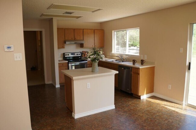 Photo - 2704 Vinson Ct