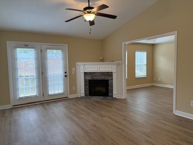 Photo - 104 York Way