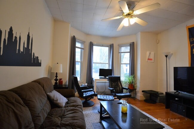 Photo - 216 Freeman St