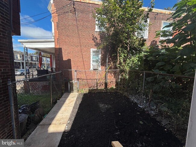 Photo - 1451 W Loudon St Unidad 1