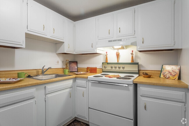 2BD 1BA 800 sq. ft.