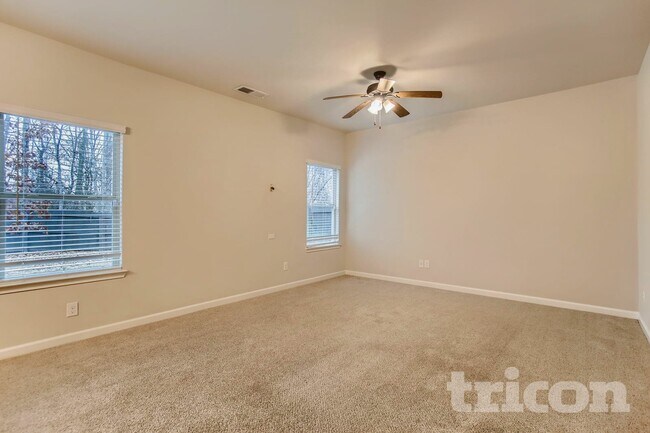 Photo - 169 Magnaview Dr