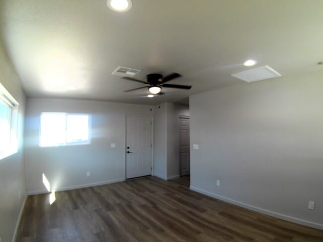 Photo - 9821 S Phoenix Dr