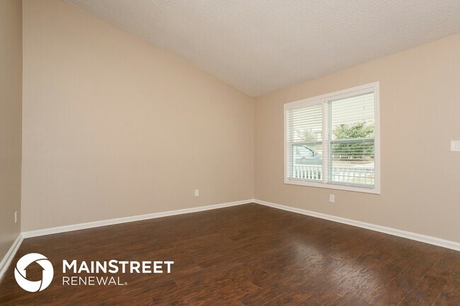 Photo - 141 Montego Cir