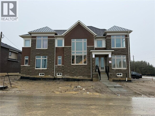 Photo - 83 Awrey Ter