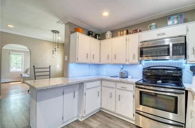 Photo - 5 bed 2 bath house close to Concordia and MSUM