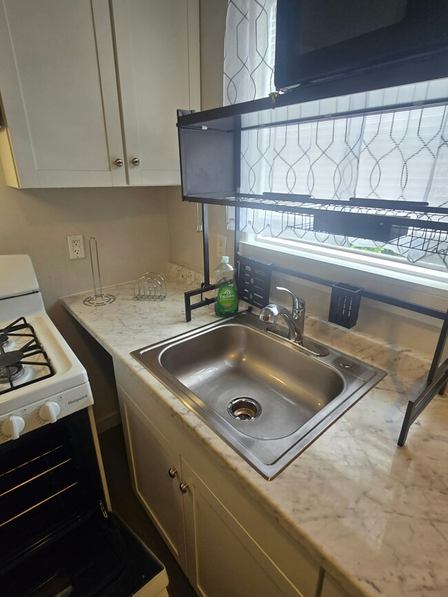 Photo - 2634 Foster St Townhome