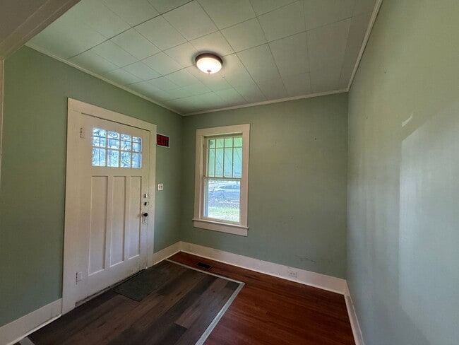 Photo - 1101 Olive St