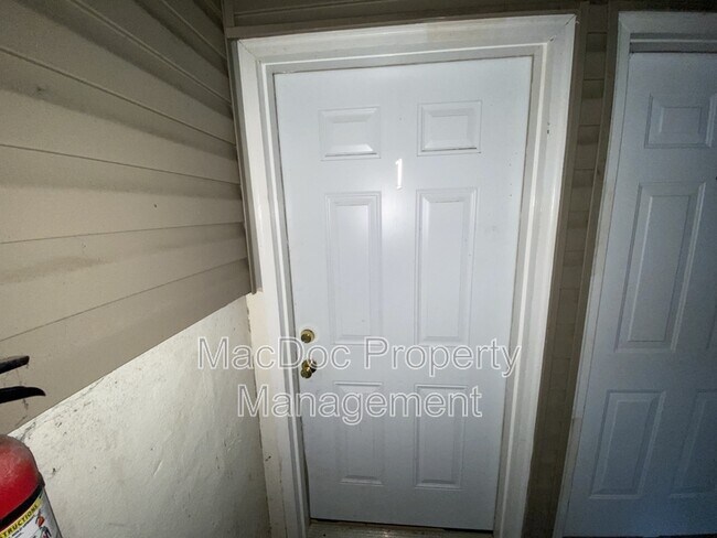 Photo - 111 Berry St Unit 1