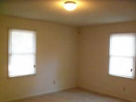 Photo - Like new 2 bedroom/1bath duplex