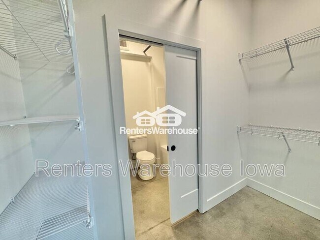 Photo - 2701 Ingersoll Ave Unit 311