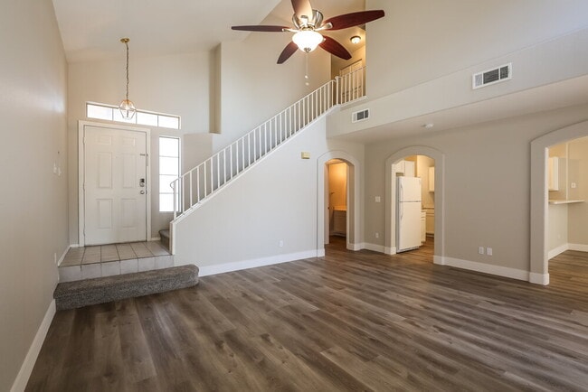 Photo - 4729 Cliff Breeze Dr