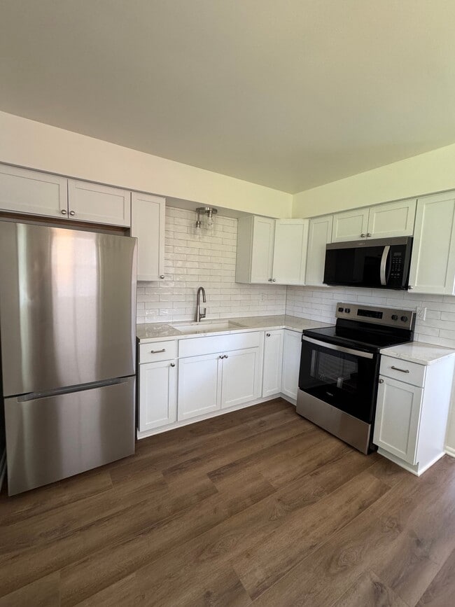Photo - 5641 S 104th St Unit 5643