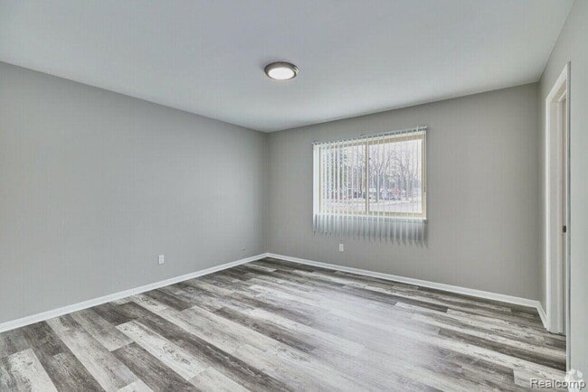 Photo - 1024 North Rd Unit 608