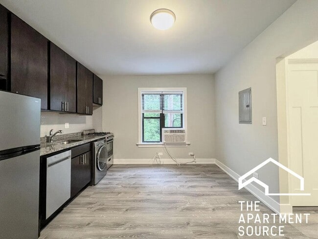 1344 N Dearborn St Unit 11B