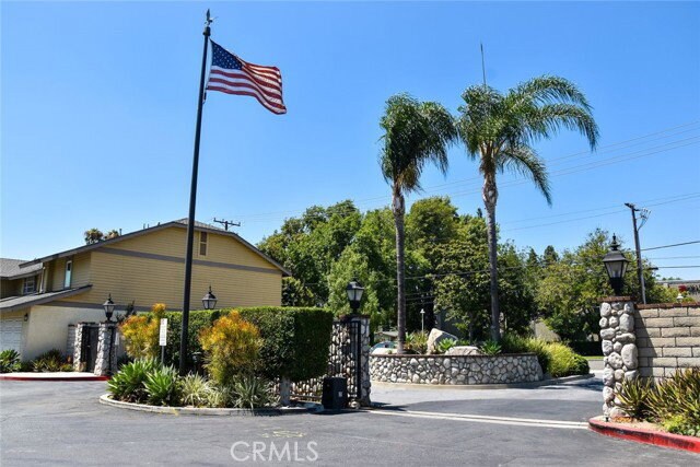 Building Photo - 630 W Palm Ave
