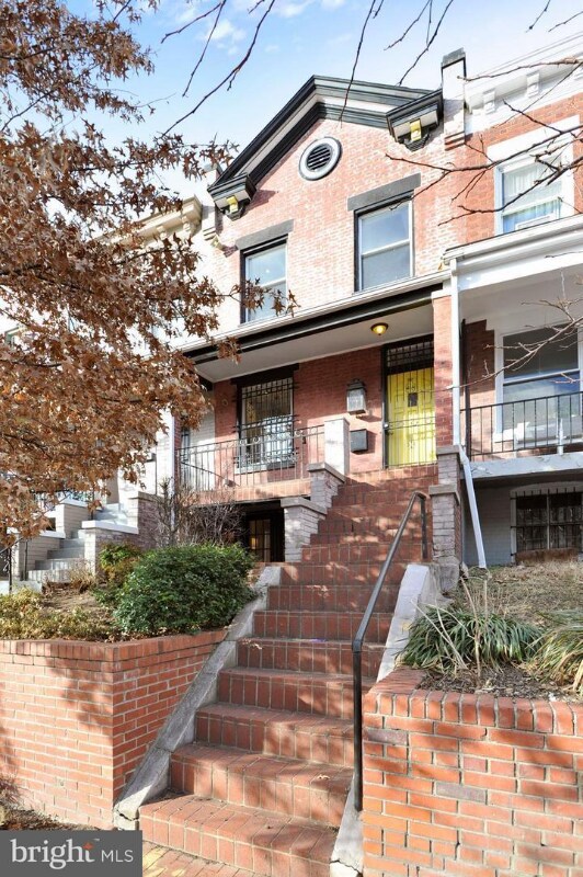 Photo - 1335 Florida Ave NW Unidad A