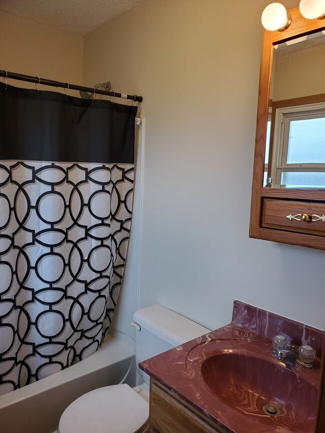 Photo - 1 Bedroom, 1 Bath Townhouse in LeClaire, IA