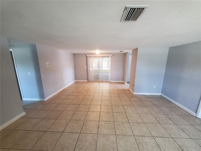 Photo - 2170 Sylvester Rd