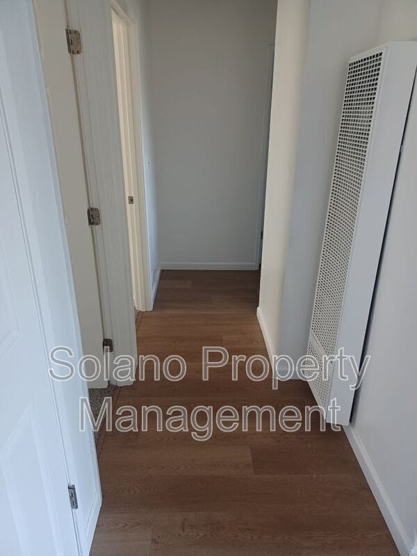 Building Photo - 766 E Tabor Ave Unit #9