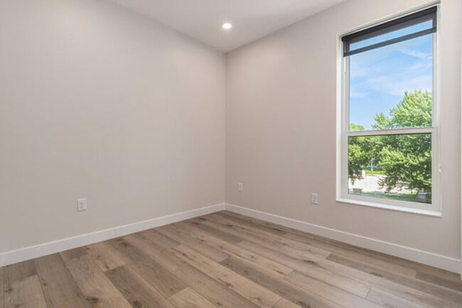 Photo - TigerTown Plaza