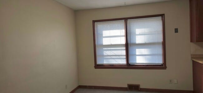 Photo - 2 bedroom Home near Mercy Hospital!!  $1095!