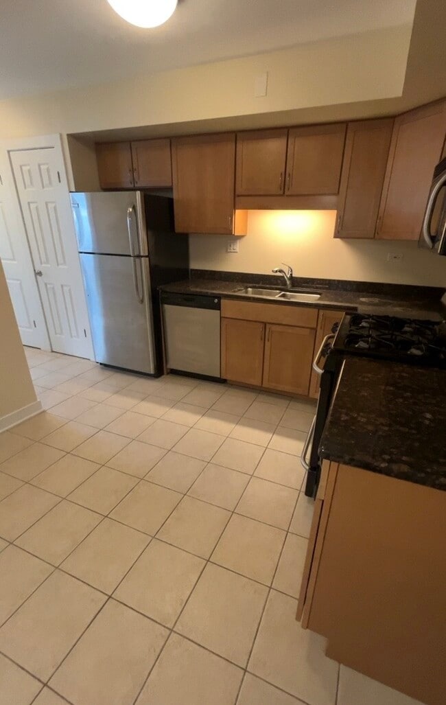 Photo - 317 Wisconsin Ave Unidad 3c