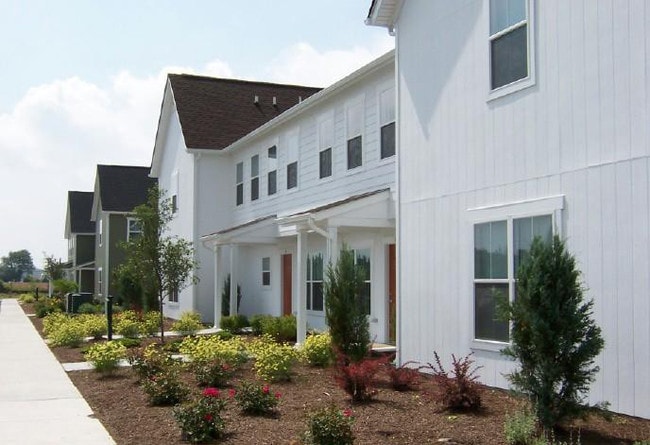 Building Photo - The Willows at Salisbury Rental