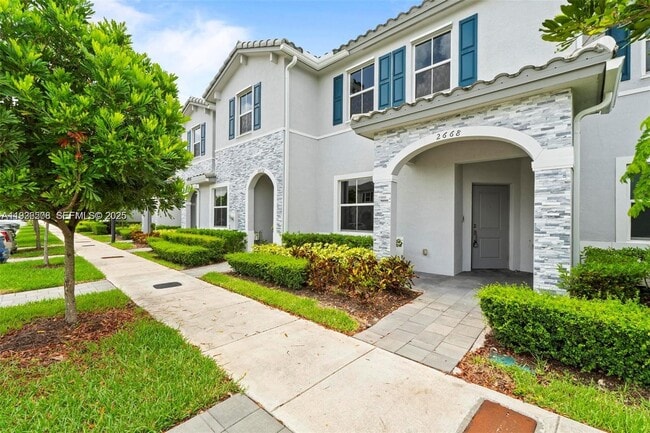 Photo - 2668 SE 19th St