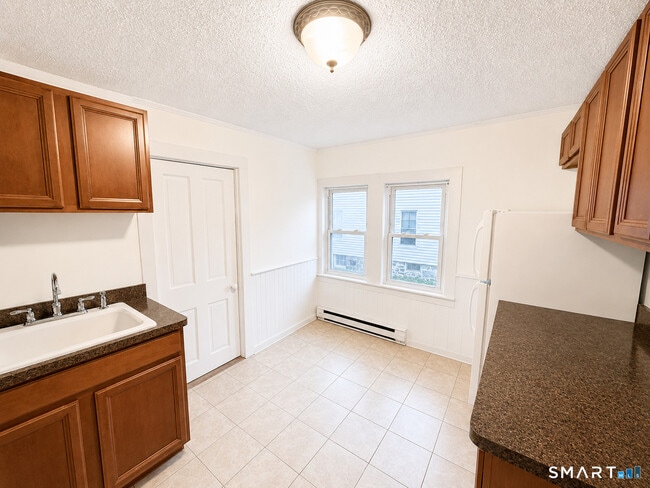 Photo - 64 Bannon St Unit 2