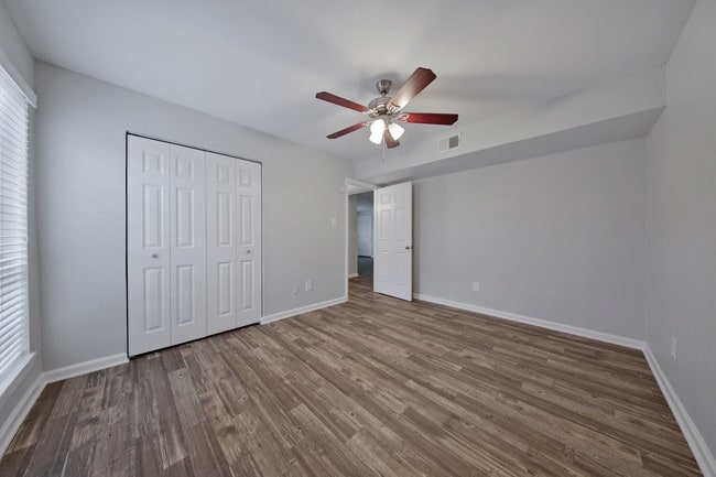 Photo - Stoney Brook Apartments