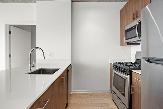 Photo - 1403 S Wabash Ave