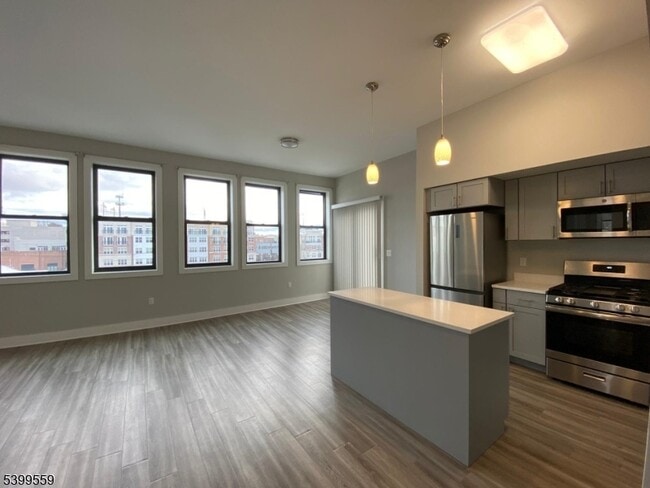 Photo - 22 Center St Unit 302