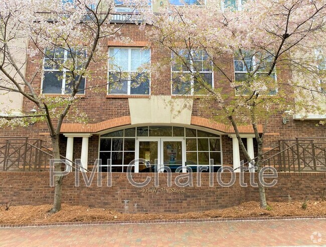 Building Photo - 405 W 7th St Unit Apt 503