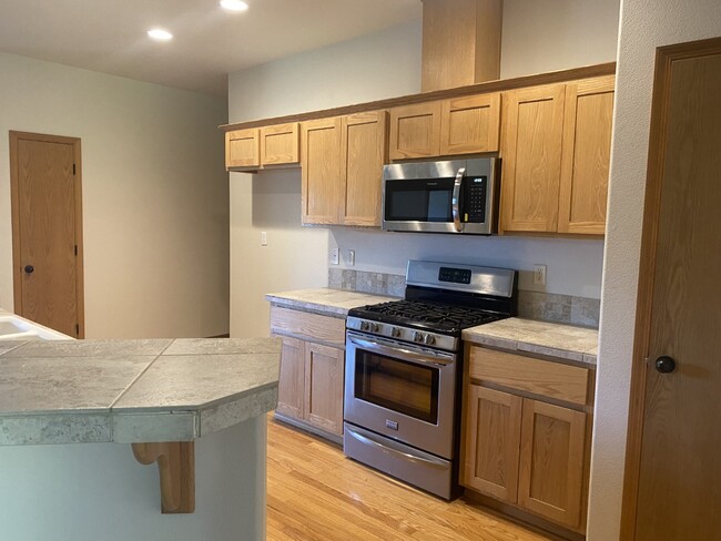 Photo - 5251 Kali St SE