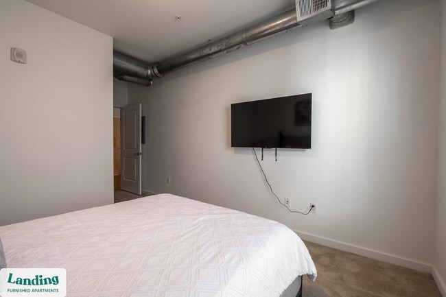 Photo - 1903 E Marshall St Unit 414
