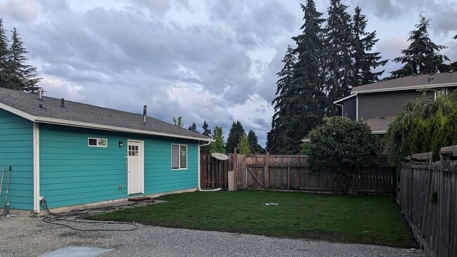 Building Photo - New construction Kennydale 2-bedroom home