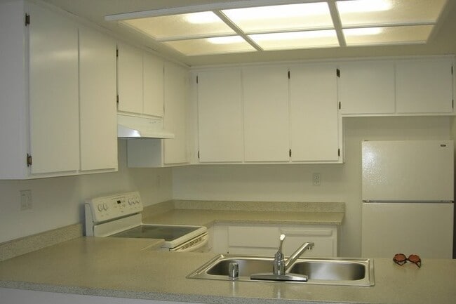 Photo - 1920 Lazzini Ave Unit 1920-D