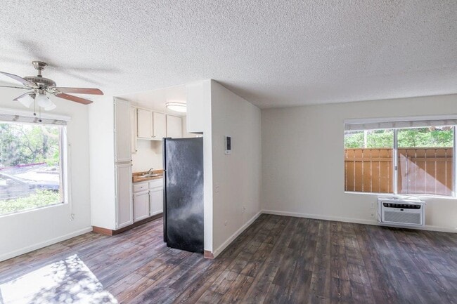 Photo - Parkview Poway Apartments | Comfortable Living in the Heart of Poway!