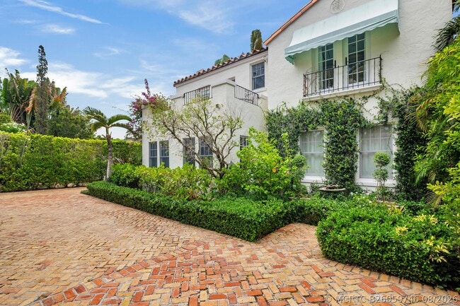 230 Sunset Rd