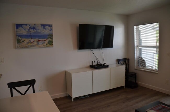 Photo - 253 Cypress Point Dr Unit 253