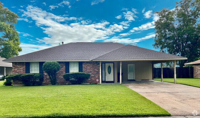 Building Photo - 11961 W England Ave Rental