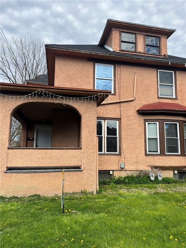 Building Photo - 414 Walnut St