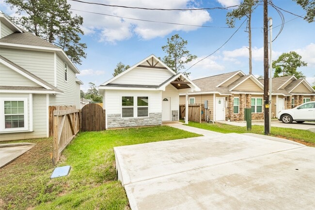 Photo - 16881 Glenheath St