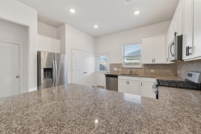 Building Photo - 21634 Lemon Beebrush Ln